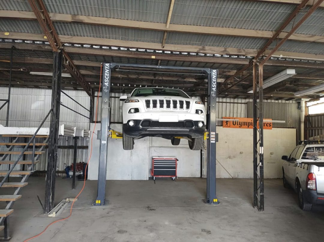 Jeep on a 4 tonne, 2 post clearfloor hoist.